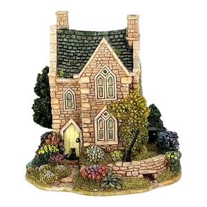 Lilliput Lane Hubble Bubble English Collection Decorative Miniature British